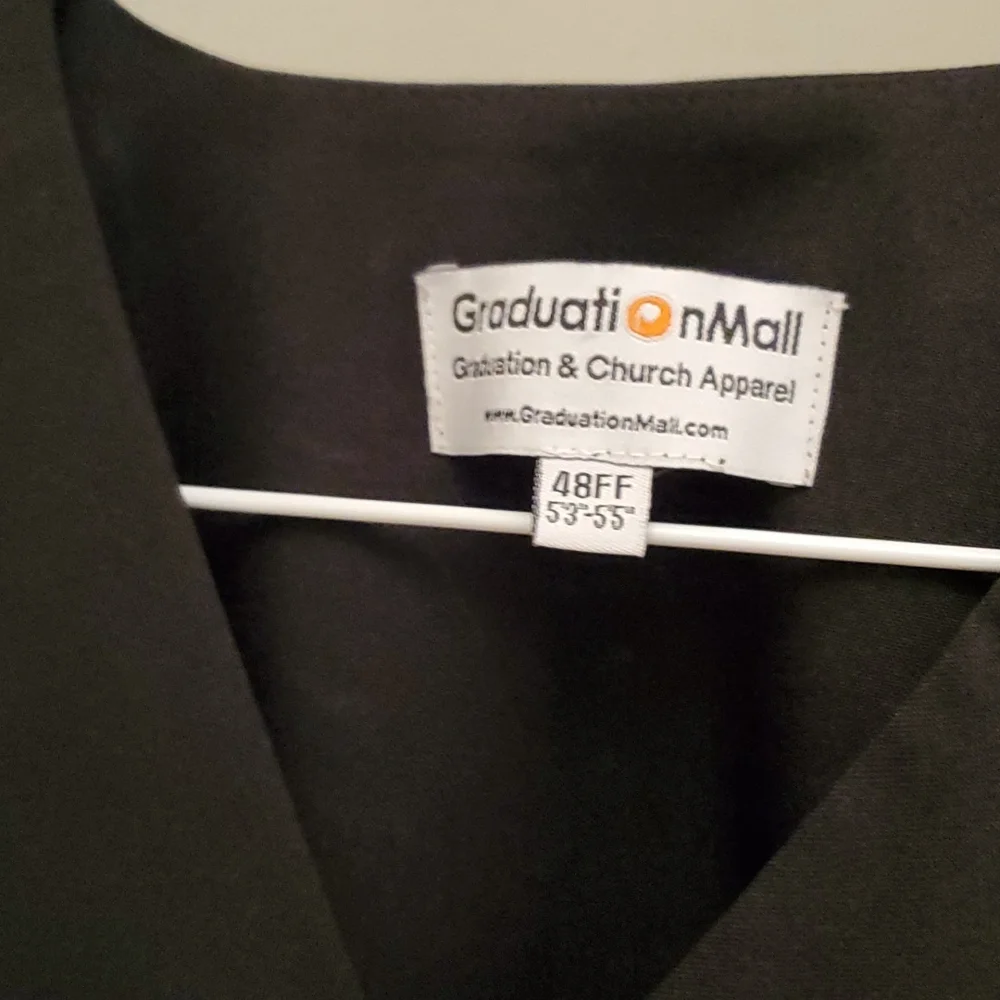 Grad gown - Picture 2 of 4